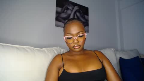 Liya online show from 02/18/25, 01:00