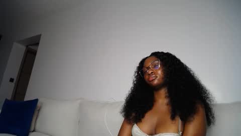 Liya online show from 05/16/26, 02:52