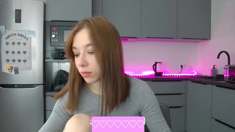 Snapshot of cute_beauty chatting on 11/11/25, 11:21 Amanda online show from 11/11/25, 11:21