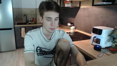 Snapshot of cute_brian chatting on 02/09/25, 09:06 Im Brian online show from 02/09/25, 09:06