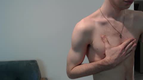 Snapshot of cute_brian chatting on 02/19/25, 04:00 Im Brian online show from 02/19/25, 04:00