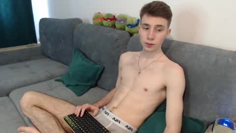 Snapshot of cute_brian chatting on 02/25/25, 06:14 Im Brian online show from 02/25/25, 06:14