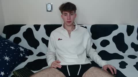 Snapshot of cute_brian chatting on 09/15/25, 09:31 Im Brian online show from 09/15/25, 09:31