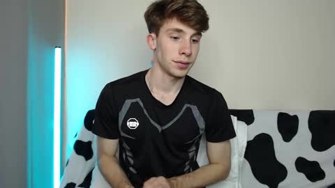 Snapshot of cute_brian chatting on 10/02/25, 12:56 Im Brian online show from 10/02/25, 12:56