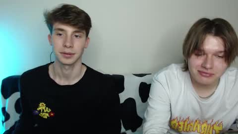 Snapshot of cute_brian chatting on 10/07/25, 01:41 Im Brian online show from 10/07/25, 01:41