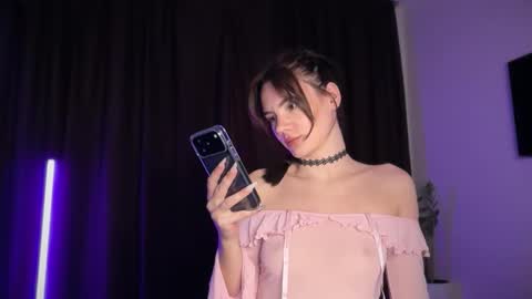 Snapshot of cute_bubbles chatting on 02/01/26, 01:59 cute_bubbles online show from 02/01/26, 01:59