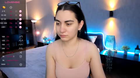 Hanna online show from 01/14/25, 02:08