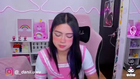 Snapshot of cute_dani__ chatting on 02/07/25, 11:23 Dani online show from 02/07/25, 11:23