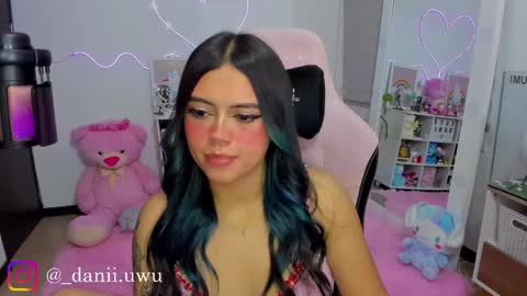 Snapshot of cute_dani__ chatting on 03/27/26, 02:39 Dani online show from 03/27/26, 02:39