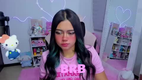 Snapshot of cute_dani__ chatting on 05/06/26, 08:30 Dani online show from 05/06/26, 08:30