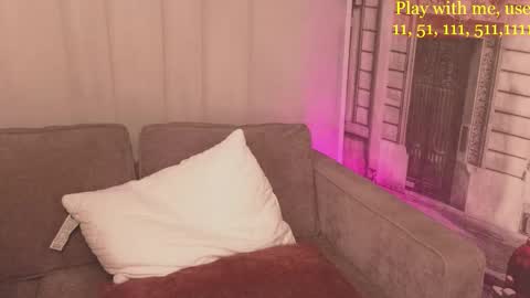 Everyday stream in the same time online show from 02/02/26, 01:15