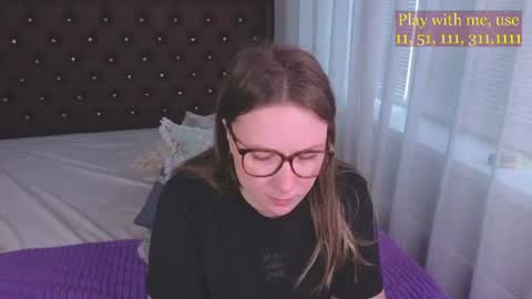 Everyday stream in the same time online show from 06/15/26, 01:30