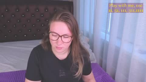 Everyday stream in the same time online show from 06/19/26, 01:54