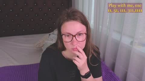 Everyday stream in the same time online show from 06/22/26, 01:29