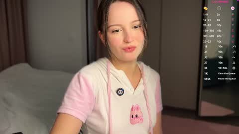Emily online show from 07/26/26, 12:23