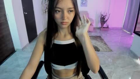 Snapshot of cute_fox_1 chatting on 03/23/26, 02:32 Bella Fox online show from 03/23/26, 02:32