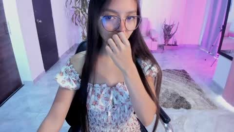 Snapshot of cute_fox_1 chatting on 04/20/26, 02:53 Bella Fox online show from 04/20/26, 02:53