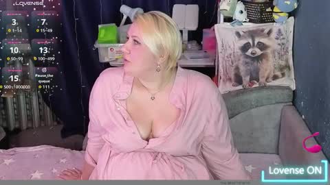 Snapshot of cute_hanna_bbw chatting on 03/26/26, 08:25 Hanna online show from 03/26/26, 08:25