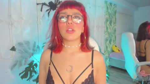 Sofa  online show from 10/13/25, 08:42