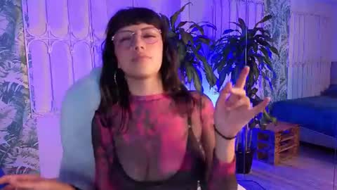 Sofa  online show from 06/16/26, 07:27