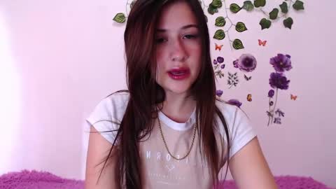 Snapshot of cute_isaa chatting on 04/20/26, 09:38 Isabella online show from 04/20/26, 09:38