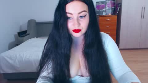 cute_jes online show from 12/26/24, 04:58