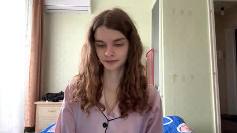 cute_kitte online show from 10/08/25, 06:22