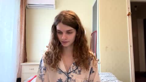 cute_kitte online show from 12/19/25, 11:17