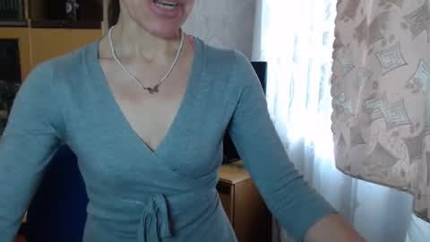 Snapshot of cute_lion_ chatting on 01/14/25, 09:13 cute_lion_ online show from 01/14/25, 09:13