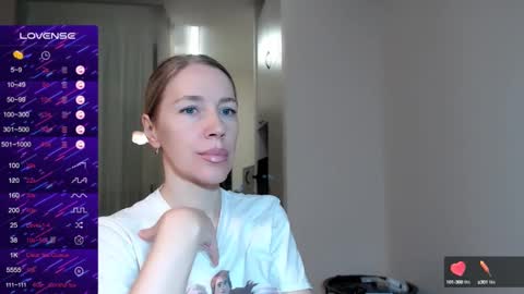 Snapshot of cute_lion_ chatting on 01/21/25, 08:30 cute_lion_ online show from 01/21/25, 08:30