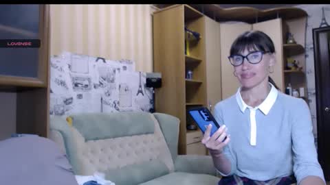 Snapshot of cute_lion_ chatting on 09/10/25, 11:43 cute_lion_ online show from 09/10/25, 11:43