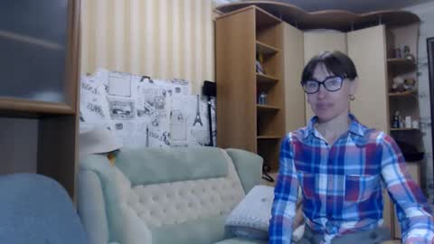 cute_lion_ online show from 06/01/26, 11:34