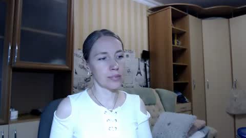 cute_lion_ online show from 06/16/26, 12:41