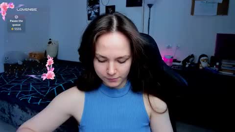Snapshot of cute_little_ass chatting on 03/28/26, 08:03 Emily online show from 03/28/26, 08:03