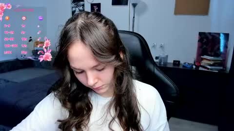 Snapshot of cute_little_ass chatting on 04/24/26, 08:17 Emily online show from 04/24/26, 08:17