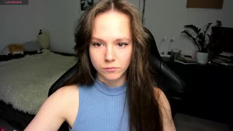 Snapshot of cute_little_ass chatting on 05/05/26, 03:09 Emily online show from 05/05/26, 03:09