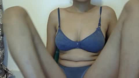 lizaa online show from 04/18/26, 04:05