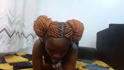 cute_lorna online show from 03/10/26, 11:48