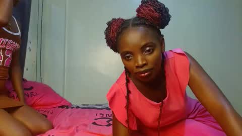 cute_lorna online show from 04/18/26, 09:26