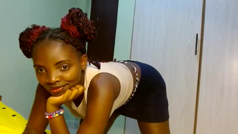 cute_lorna online show from 04/25/26, 01:41