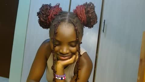 cute_lorna online show from 04/26/26, 01:47