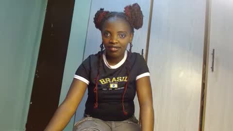 cute_lorna online show from 04/27/26, 02:04