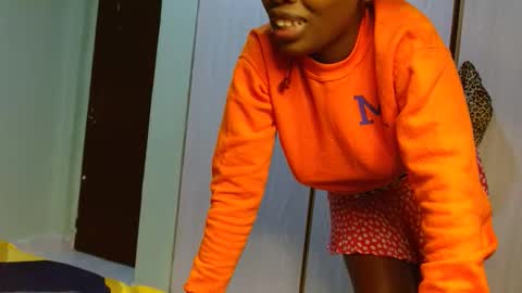 cute_lorna online show from 04/29/26, 05:30