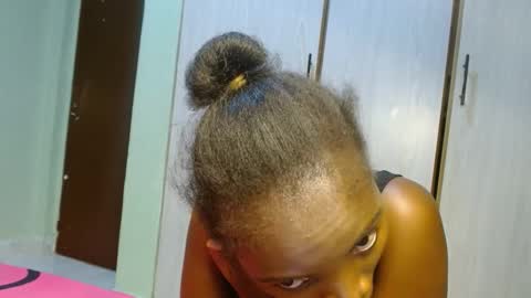 cute_lorna online show from 05/02/26, 03:06