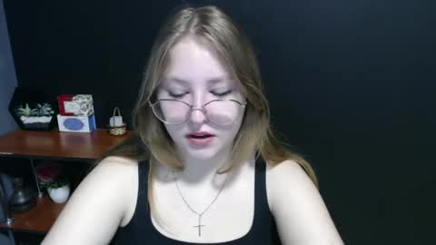 Veronica online show from 01/21/25, 07:37