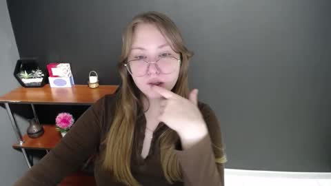 Veronica online show from 02/07/25, 07:29