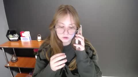 Veronica online show from 02/10/25, 07:15