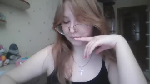 Veronica online show from 02/13/25, 01:37