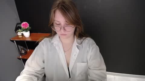 Veronica online show from 02/27/25, 11:10