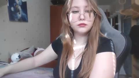 Veronica online show from 03/11/25, 09:56